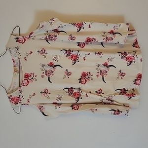 Wishful Park Size M Open shoulder Shirt